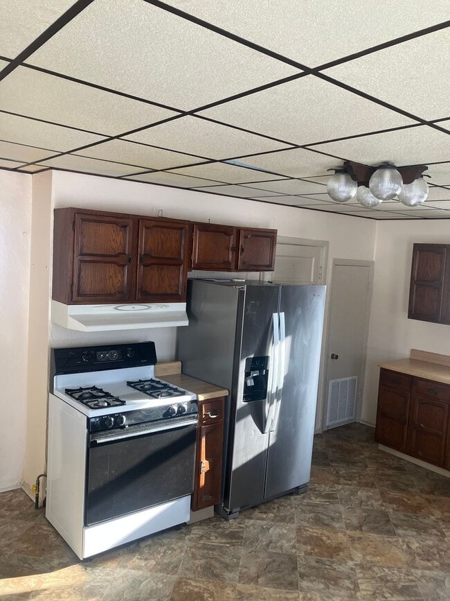 Building Photo - Updated 2 Bedroom 1 Bath in Trinity School District