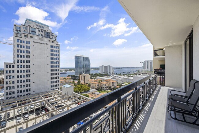 Foto del edificio - 801 S Olive Ave