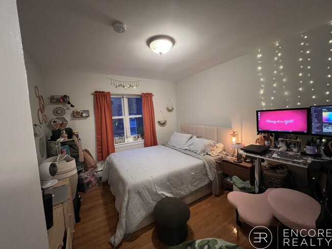 Building Photo - 65 Chiswick Rd