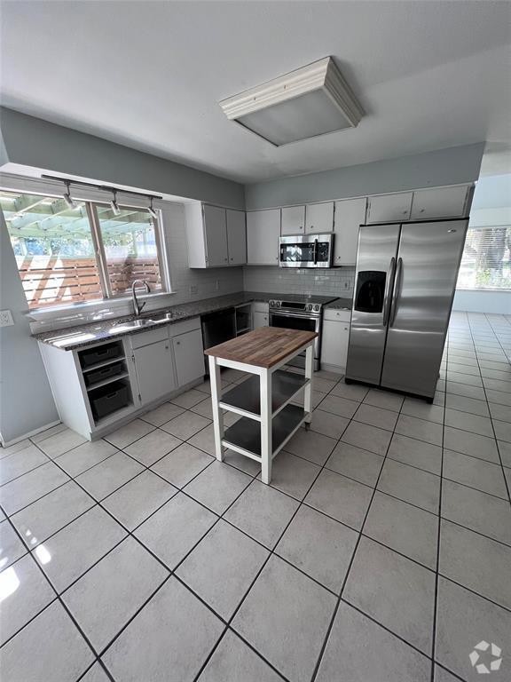 Building Photo - 5065 Fort Clark Dr
