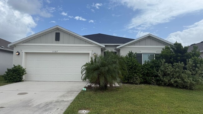 Beautiful 4 bed 2 bath house - Beautiful 4 bed 2 bath house