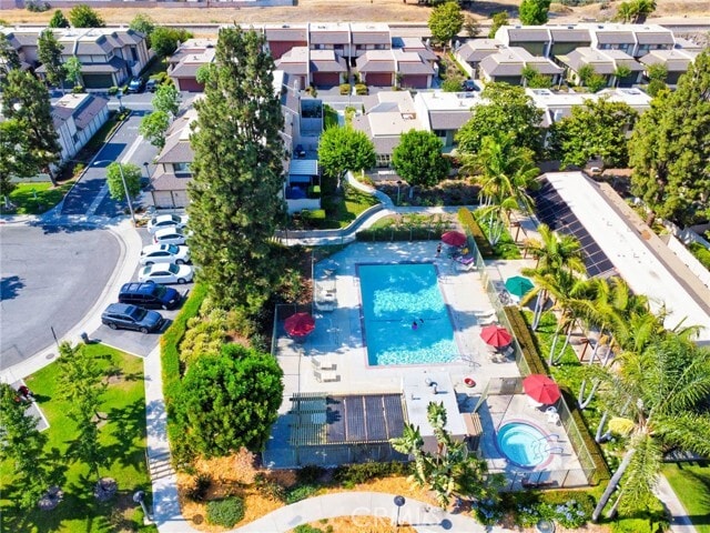 Foto del edificio - 531 Juniper Way