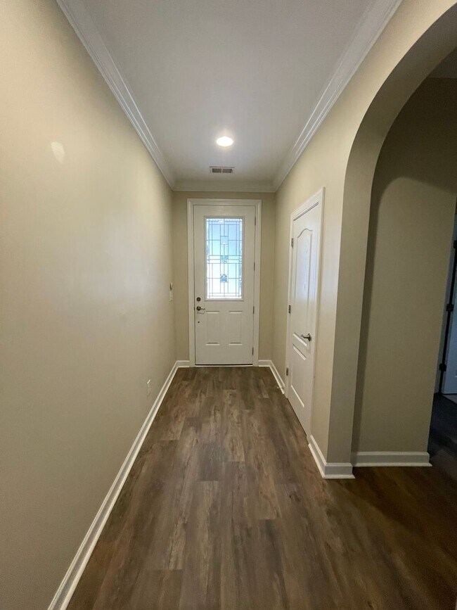 Foto del edificio - Beautiful 4 bedroom/3 bath home in Market ...