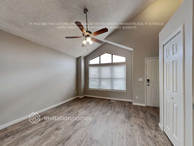 Foto del edificio - 7520 Montarbor Dr