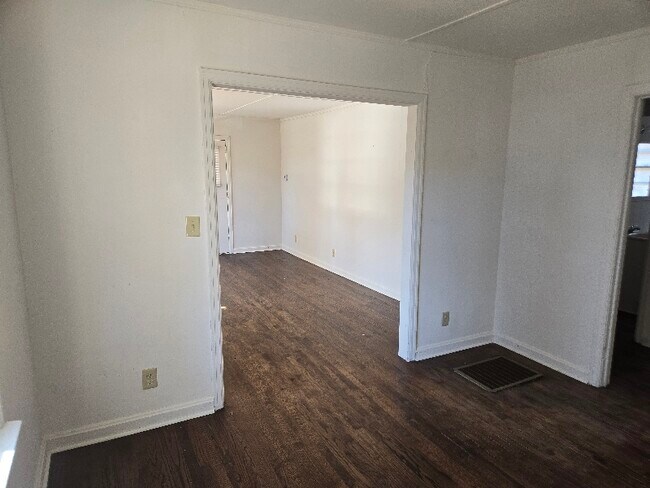 Foto del edificio - 2020 Regent St