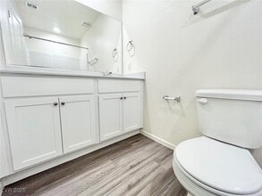 Building Photo - 9916 Bumblebee Hls St