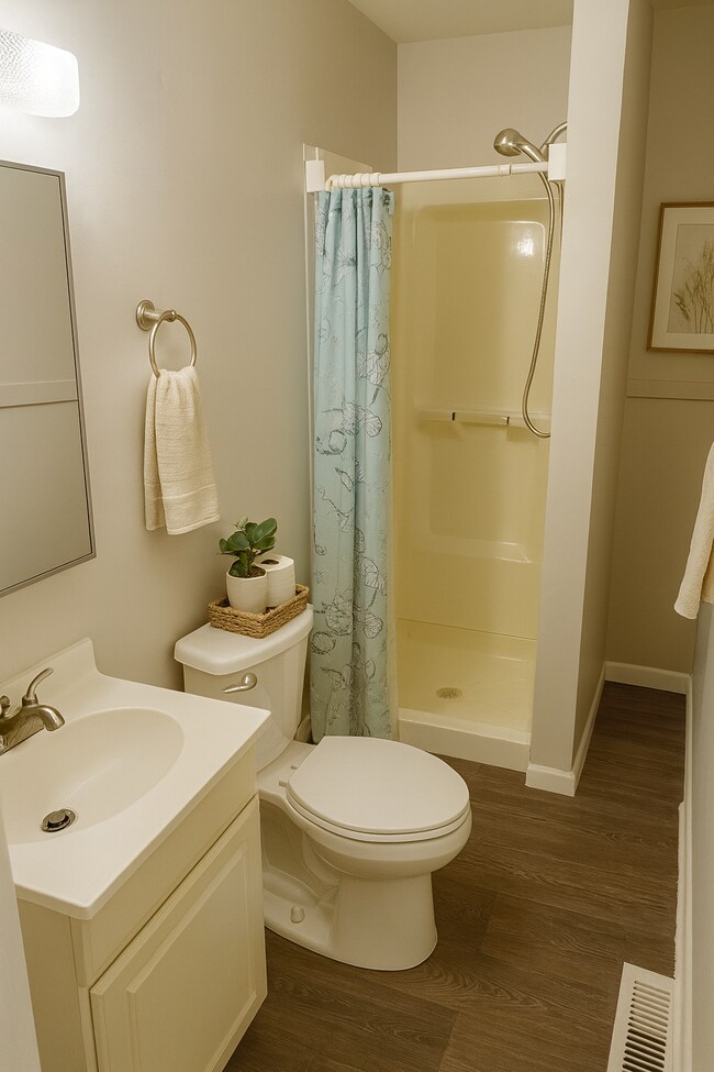 Foto del edificio - 1611 Cereal St