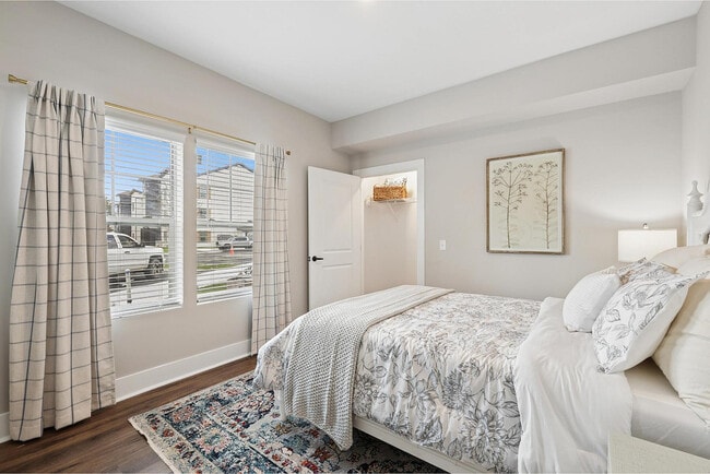 Bedroom - Pointe Grand Lakeland