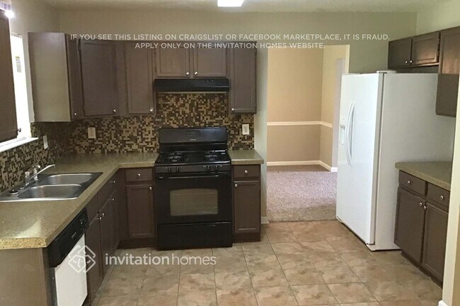 Foto del edificio - 2882 River Ridge Hill