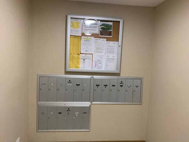 Secured Building Entry - 510 Cunat Blvd