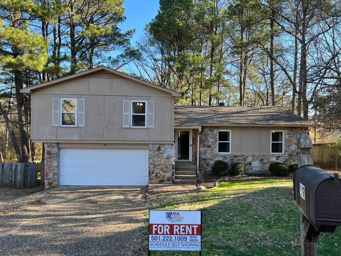 Primary Photo - 19 Marble Ct