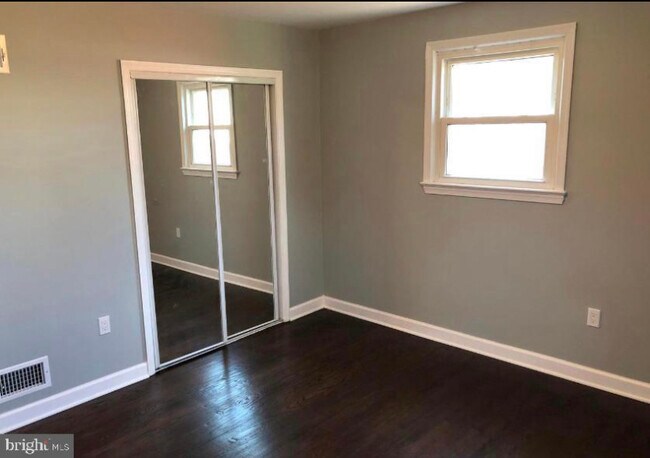 Bedroom - 5904 Temple Hill Rd