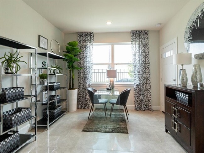 Building Photo - 3036 Charline