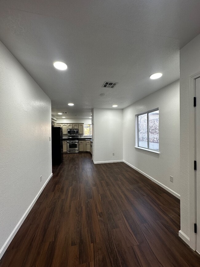 Foto del edificio - 7600 Plaza Redonda Dr