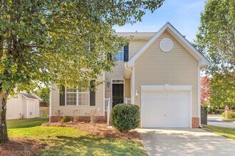 Building Photo - 3837 Parkway Vista Dr