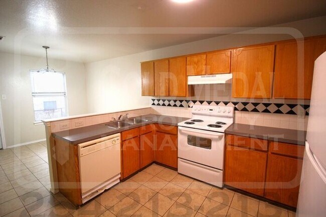 Foto del edificio - 3402 Hereford Ln