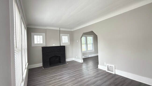 Foto del edificio - 16508 Turner St