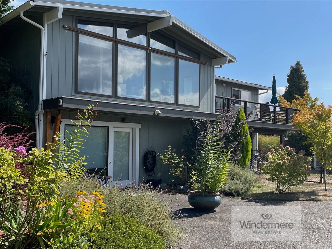 Poulsbo Water View Home House Rental in Poulsbo, WA