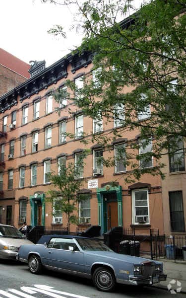 Primary Photo - 310-312 E 105th St