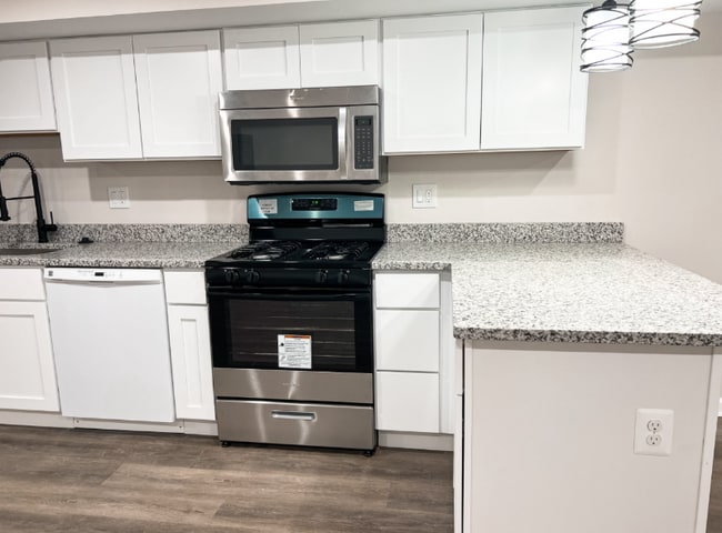 Photo - 1532 McCulloh St Apartment