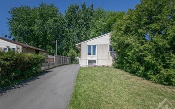 Building Photo - 187 Castlefrank Rd