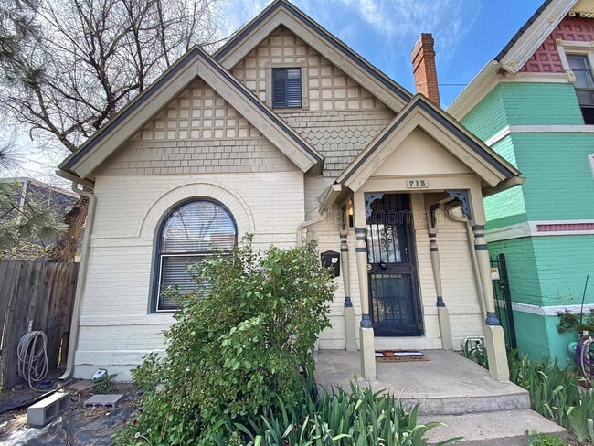 Photo - 715 Elati St Apartment