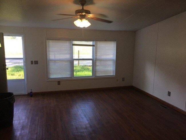 Foto del edificio - 12436 W Tucks Chapel Rd