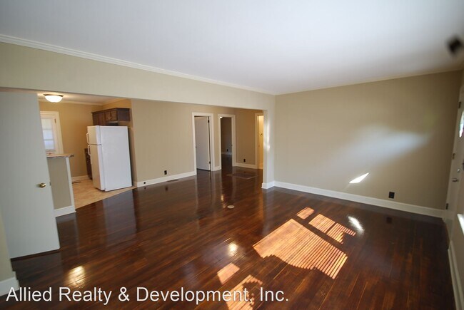 Building Photo - 3 br, 2 bath House - 1414 21st Avenue East