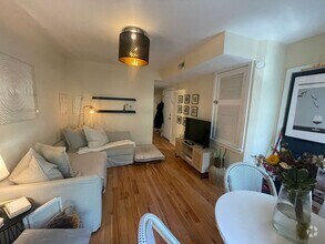 Building Photo - 4444 Cresson St