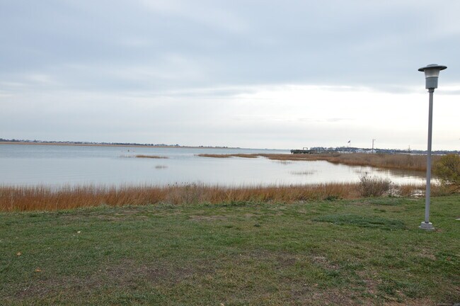 Foto del edificio - 1460 Elm St