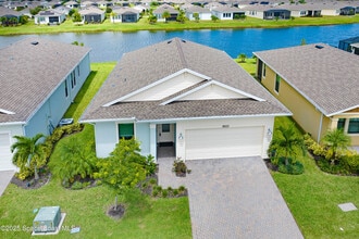 Building Photo - 9223 Alister Dr