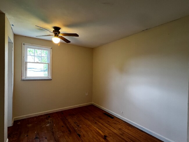 Building Photo - 1151 Appenzeller Ave