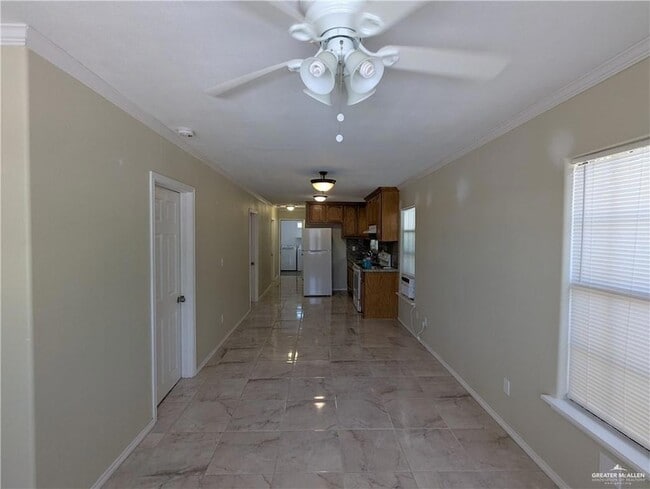 Foto del edificio - 209 N Kansas Ave