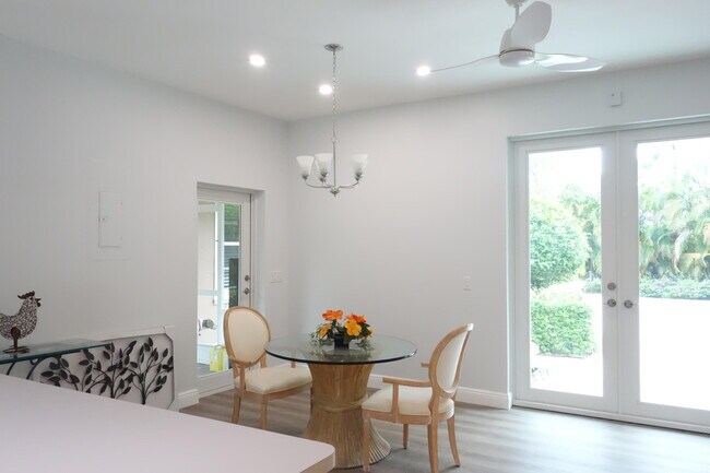 Foto del edificio - 6748 W Indiantown Rd
