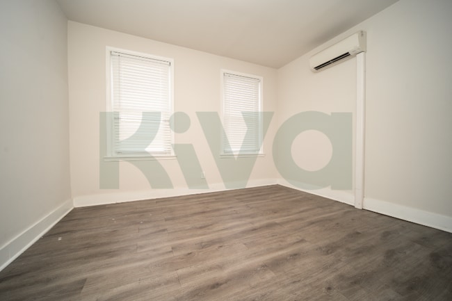 Building Photo - 3244 N 20th St