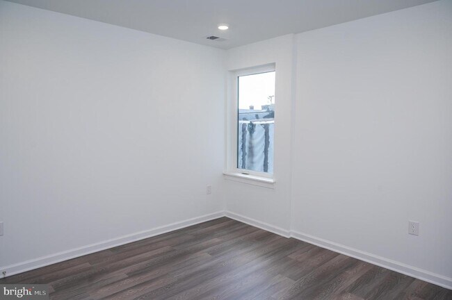 Foto del edificio - 2333 Germantown Ave