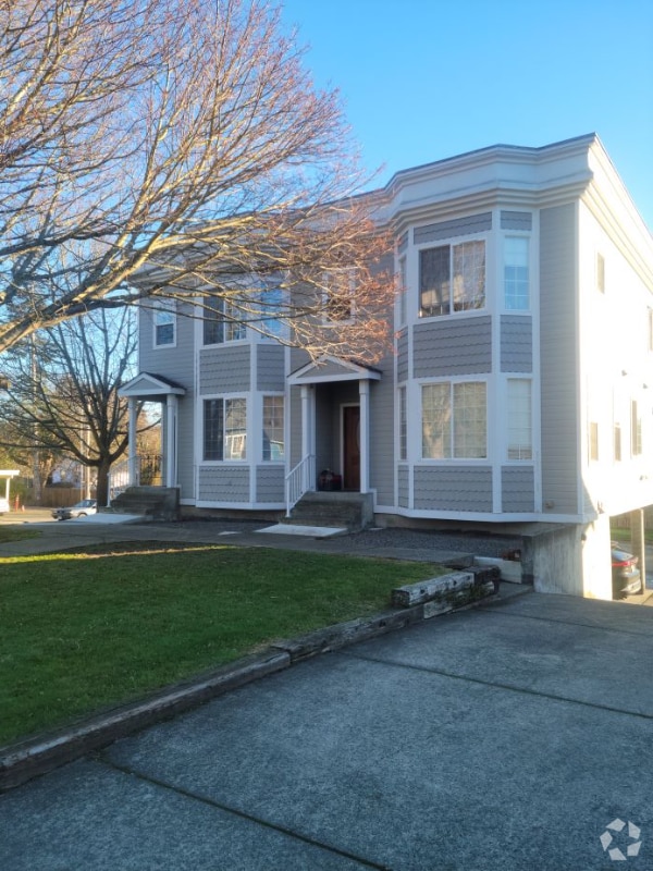 Building Photo - 2020 Mill Ave