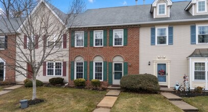 Building Photo - 403 Red Crest Ln