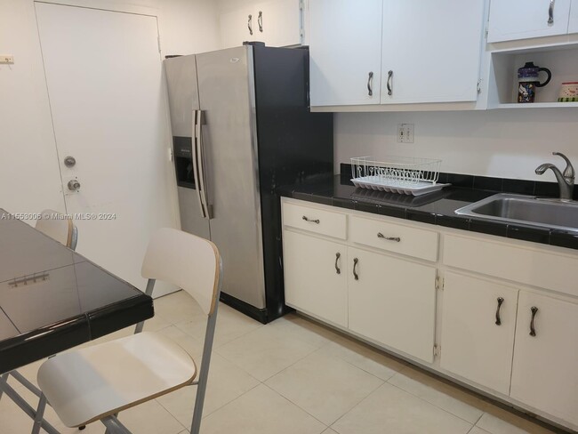 Foto del edificio - 1470 NE 125th Terrace