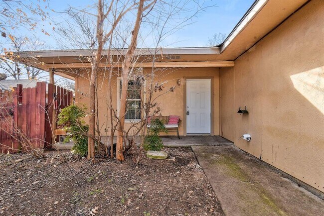 Foto del edificio - 6209 Langham St