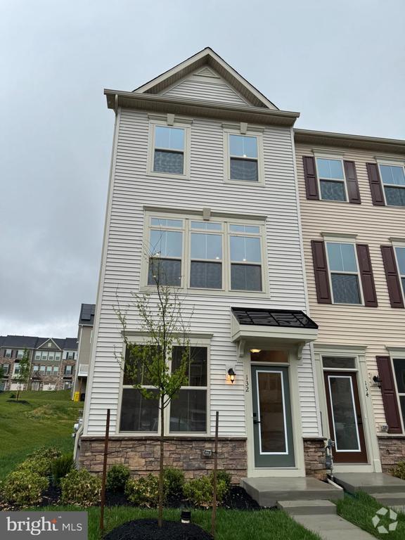 Building Photo - 132 Bethlehem Pl