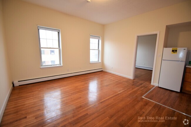 Building Photo - 164 North Beacon St