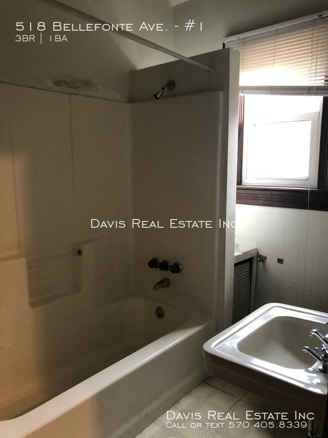 Washer/Dryer and Utilities Included! Apartment for Rent