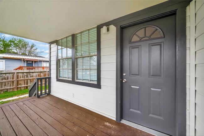 Foto del edificio - 7927 Brays St