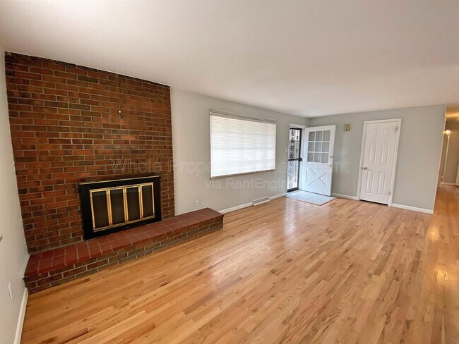 Foto del edificio - 10640 W 62nd Pl