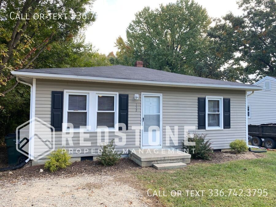 Primary Photo - 132 Hunter Ave