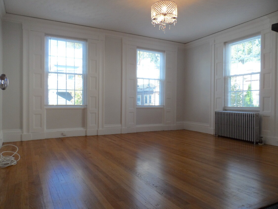 Bedroom 1 - 11 Concord St