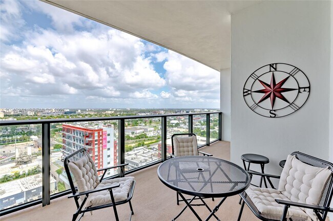 Foto del edificio - 1600 NE 1st Ave