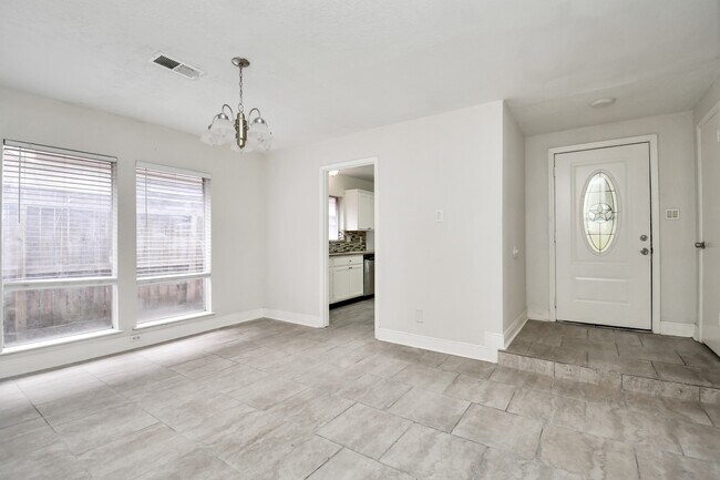 Foto del edificio - 11527 Mulholland Dr