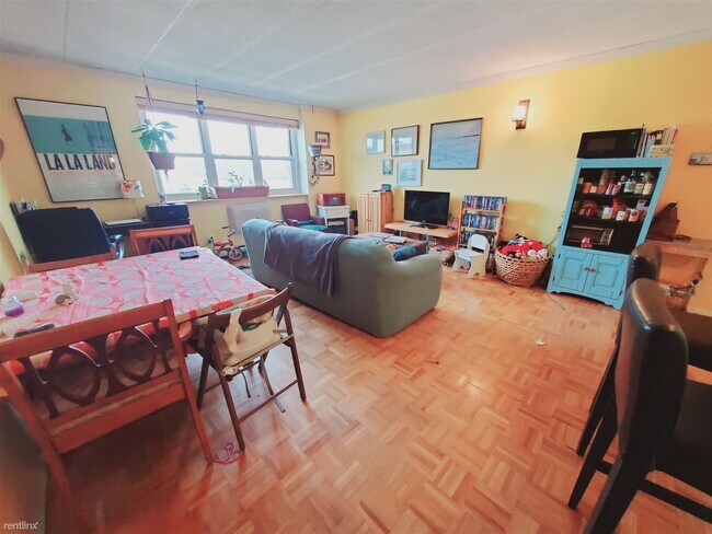 Building Photo - 1 br, 1 bath Condo - 27 Northill St Unit 6
